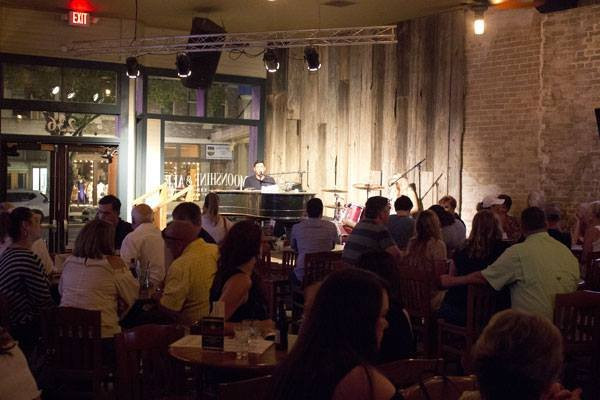 Moonshine & Ale-新布朗费尔斯必去景点