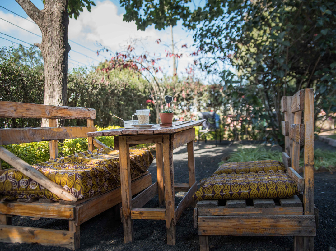 姆贝亚餐馆和美食-Maua Cafe