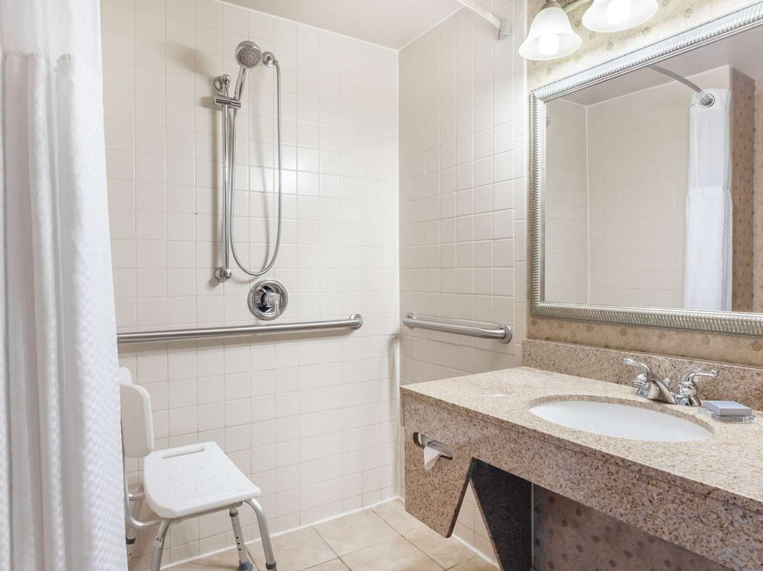 Wingate by Wyndham LaGrange主图