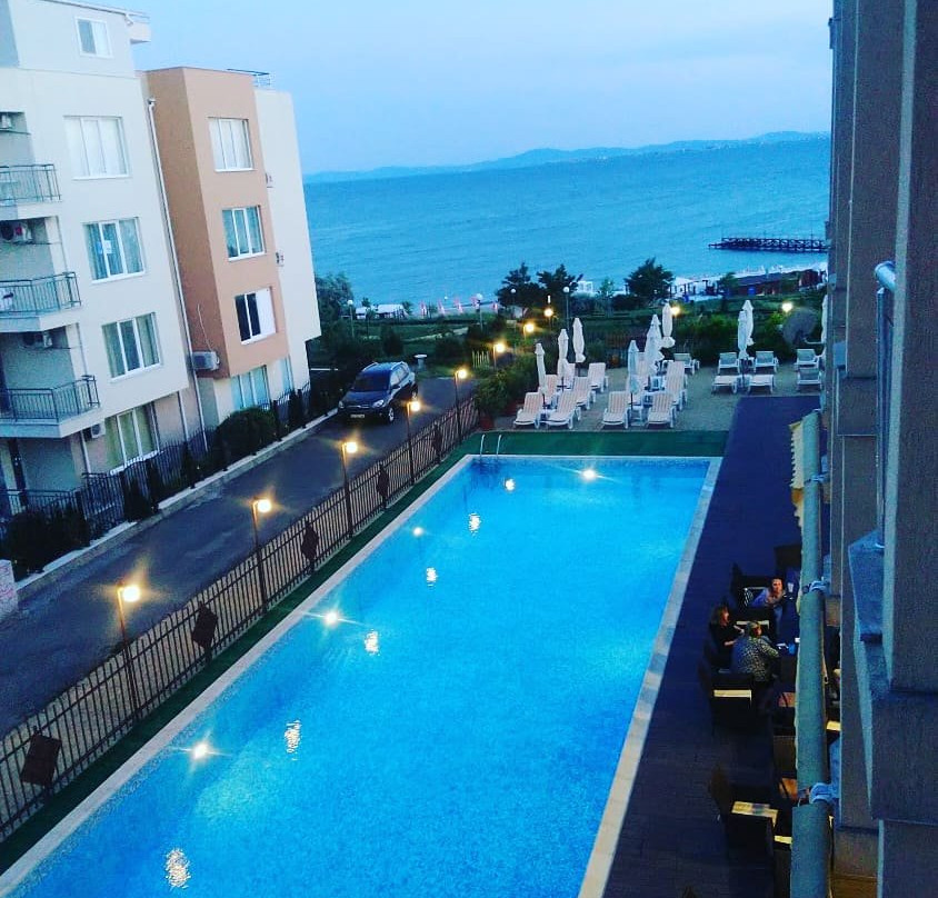 Hotel Aqua Dolphin Beach