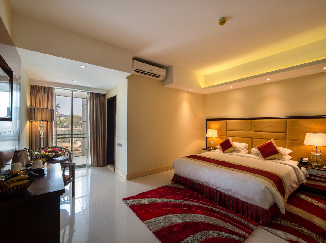 Grand Palace Hotel & Resorts Rangpur主图