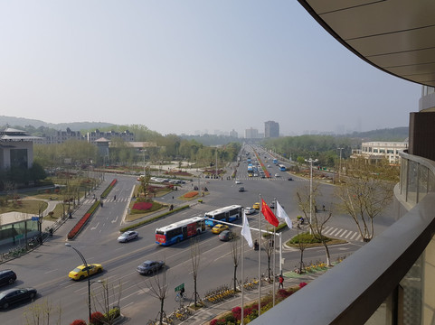 玄武湖假日酒店主图