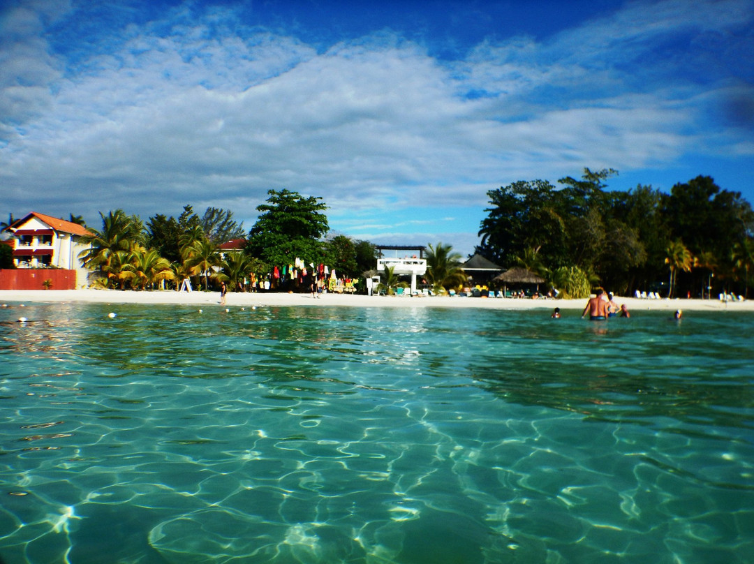 尼格瑞尔白沙酒店主图