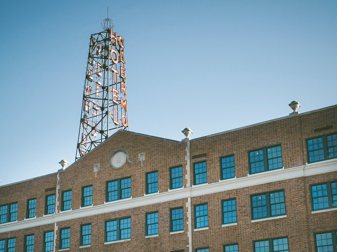 Hotel Clermont主图