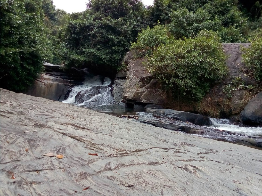 Asupini Ella Falls景点图片