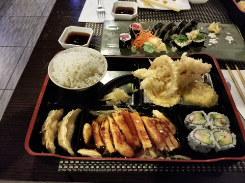 Grosse Ile餐馆和美食-UME Asian Cuisine