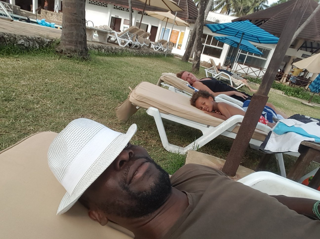 肯尼亚湾海滩酒店主图