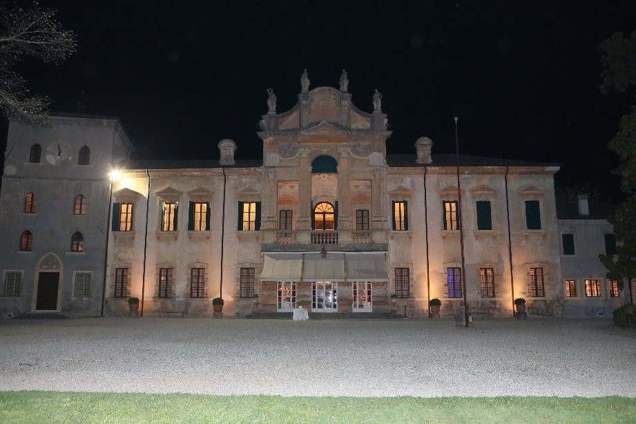 Villa Dionisi景点图片
