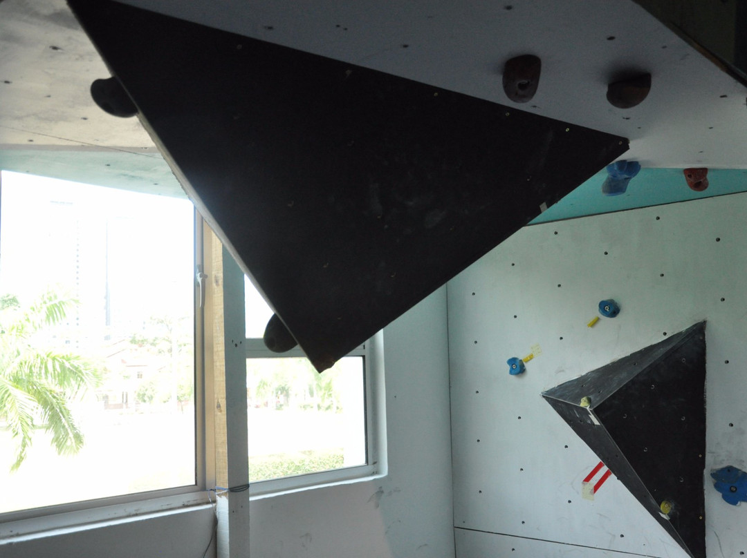 Project Rock-丹容武雅必去景点