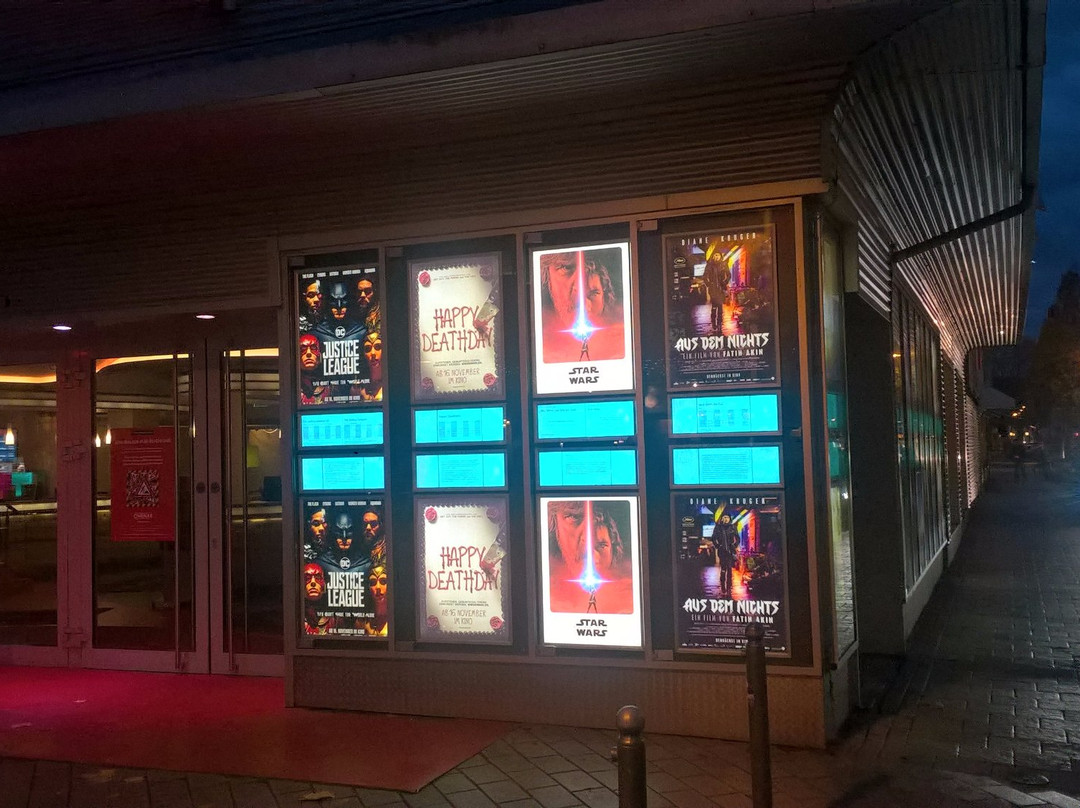 Cineplex景点图片