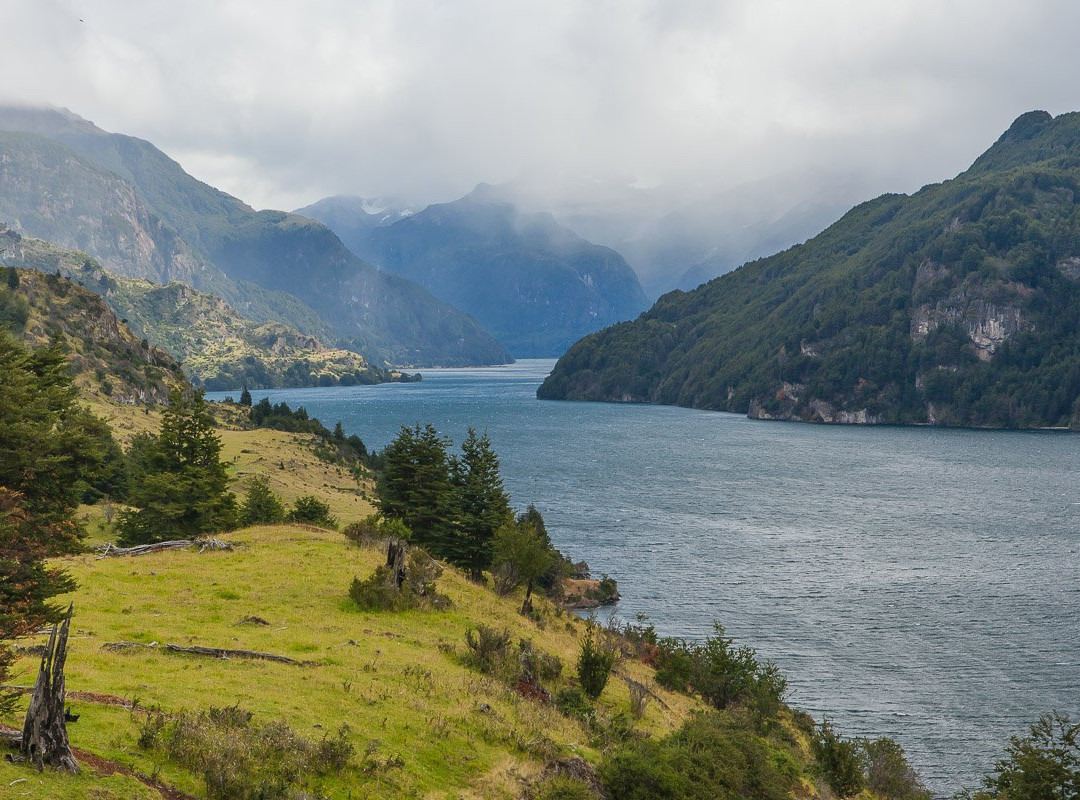 Lake Elizalde景点图片