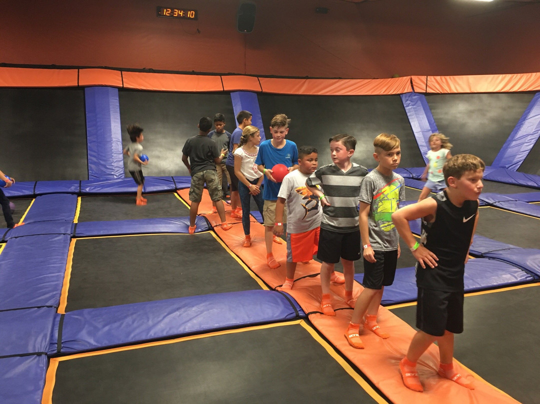 Sky Zone Trampoline Park San Diego-丘拉维斯塔必去景点
