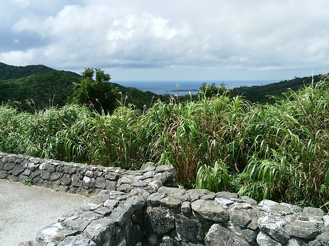 Ishiyama Viewing Platform景点图片