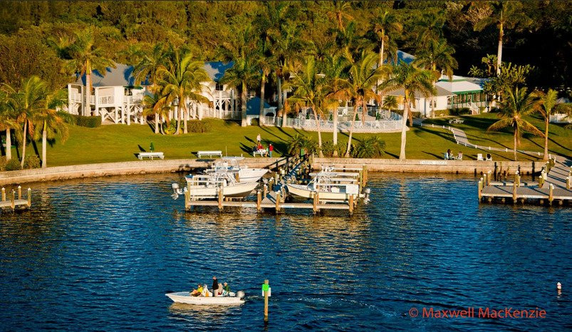 Tarpon Lodge & Restaurant