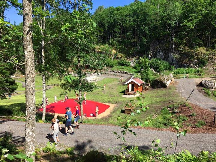 Lindland Farm景点图片