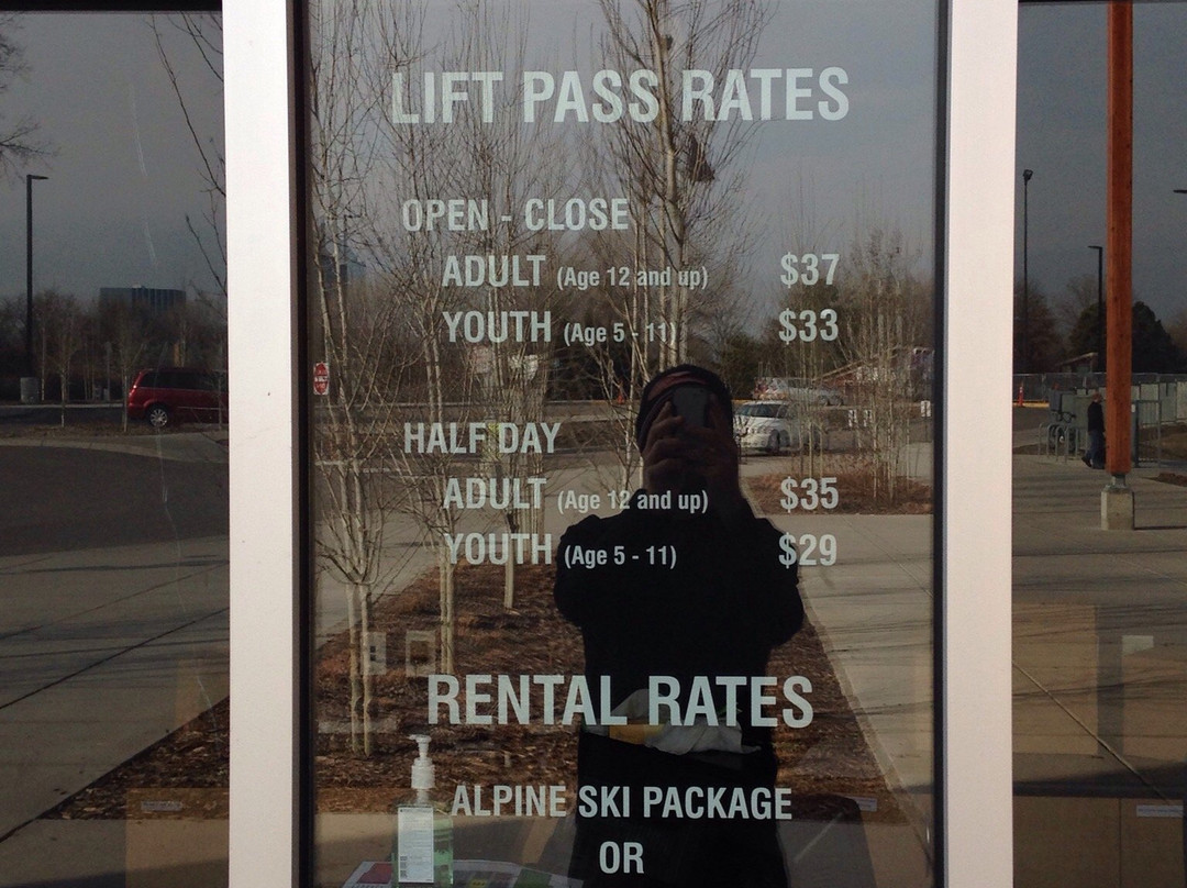 Hyland Ski and Snowboard Area-布卢明顿必去景点