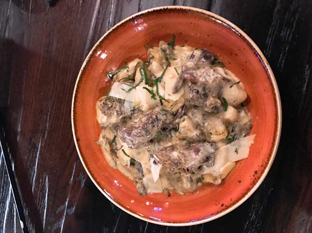 Zef Cicchetti & Raw Bar