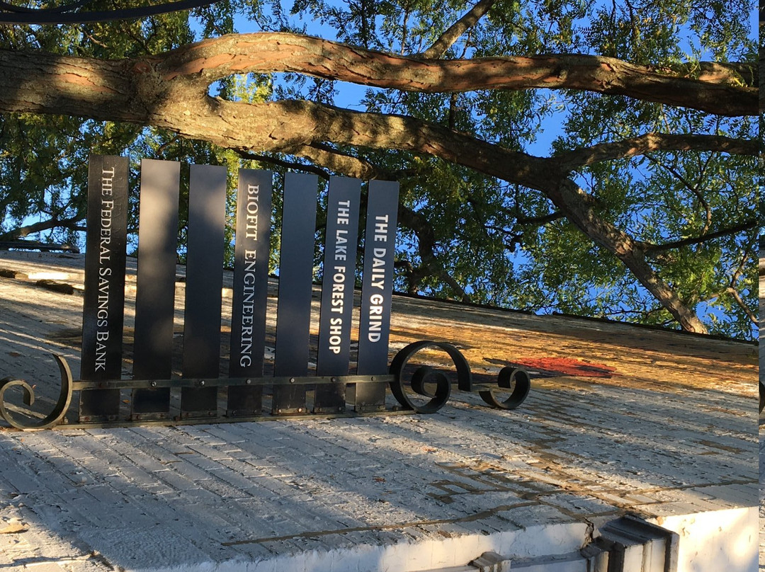 Market Square-Lake Forest必去景点