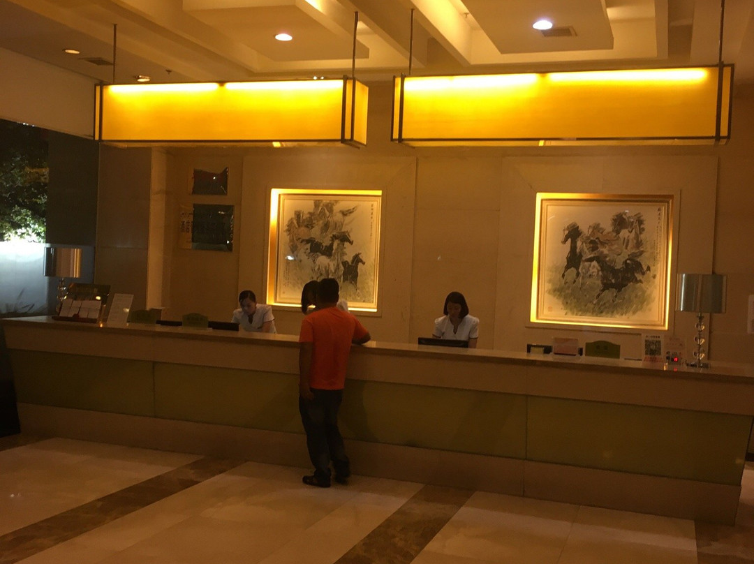 西湖银都国际酒店主图