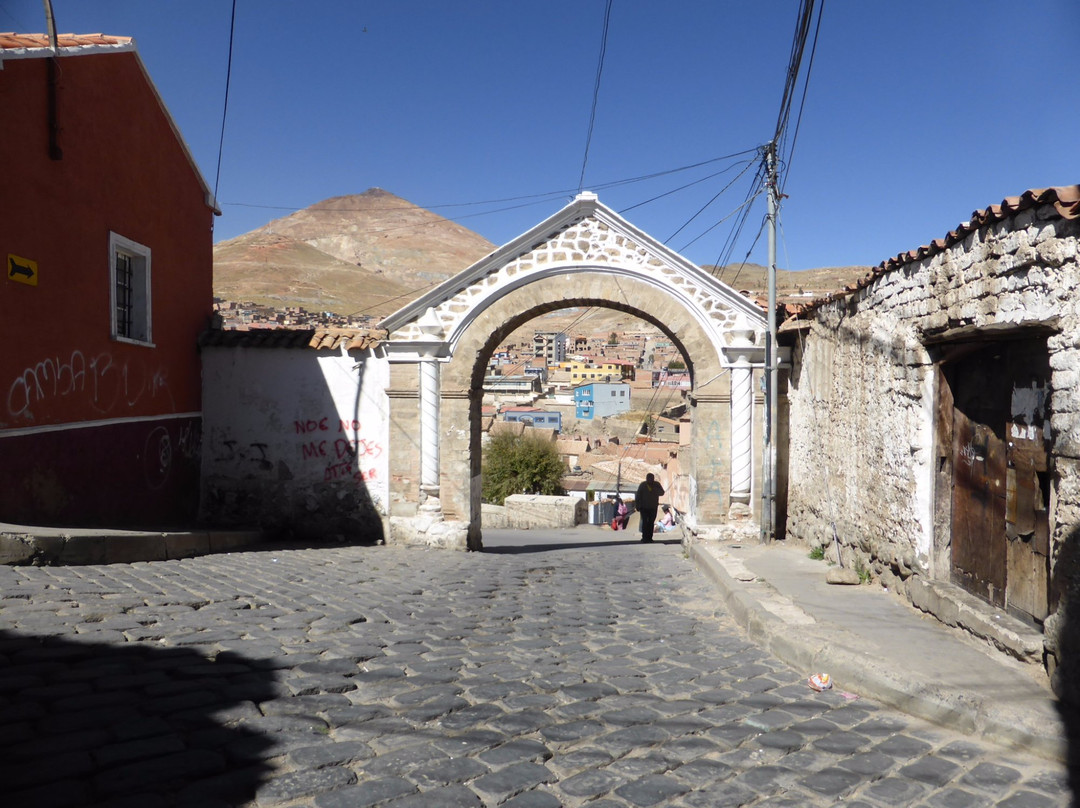 Arco de Cobija景点图片