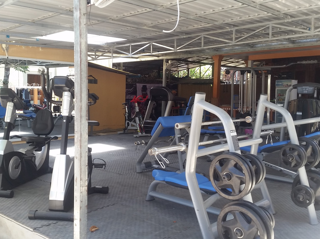 Golden Lion Gym-西哈努克必去景点