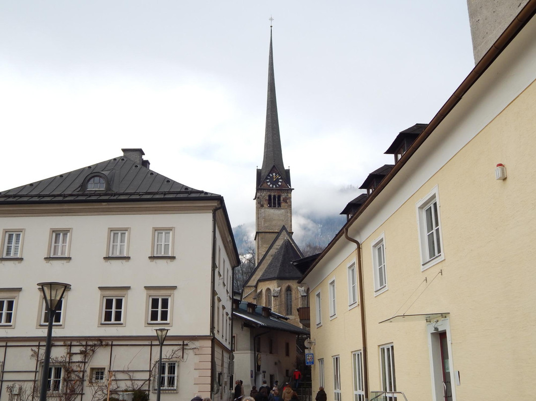 Huettau旅游景点-Frauenkirche