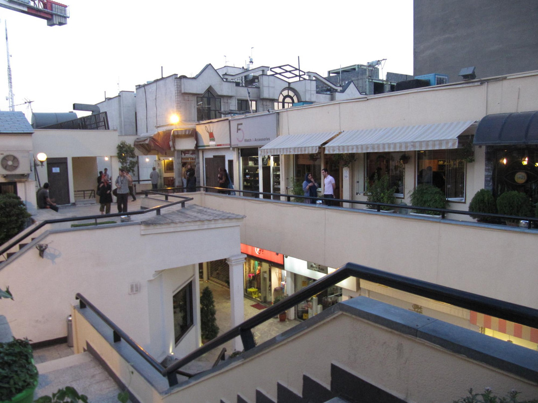 Gandi Shopping Center景点图片