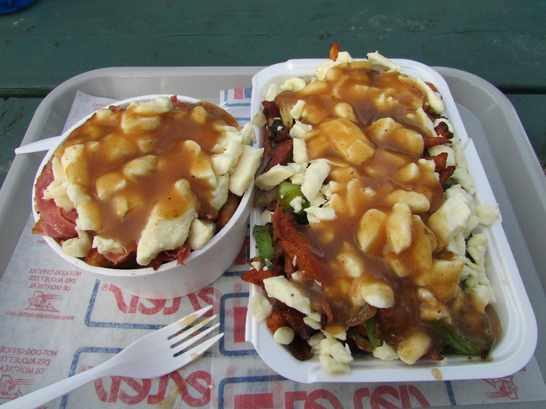 Boileau餐馆和美食-Casse-Croute des Chutes