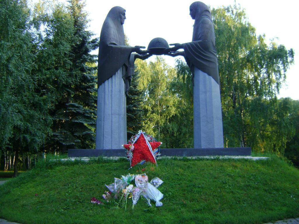 Malinovka旅游景点-Monument Memory