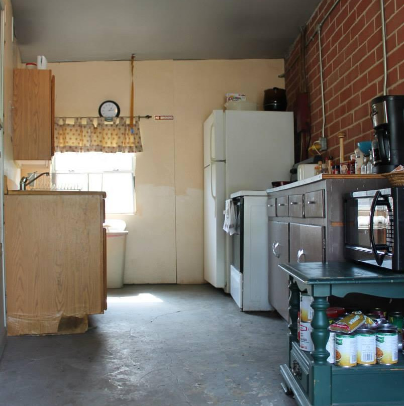 Cinderella Motel主图