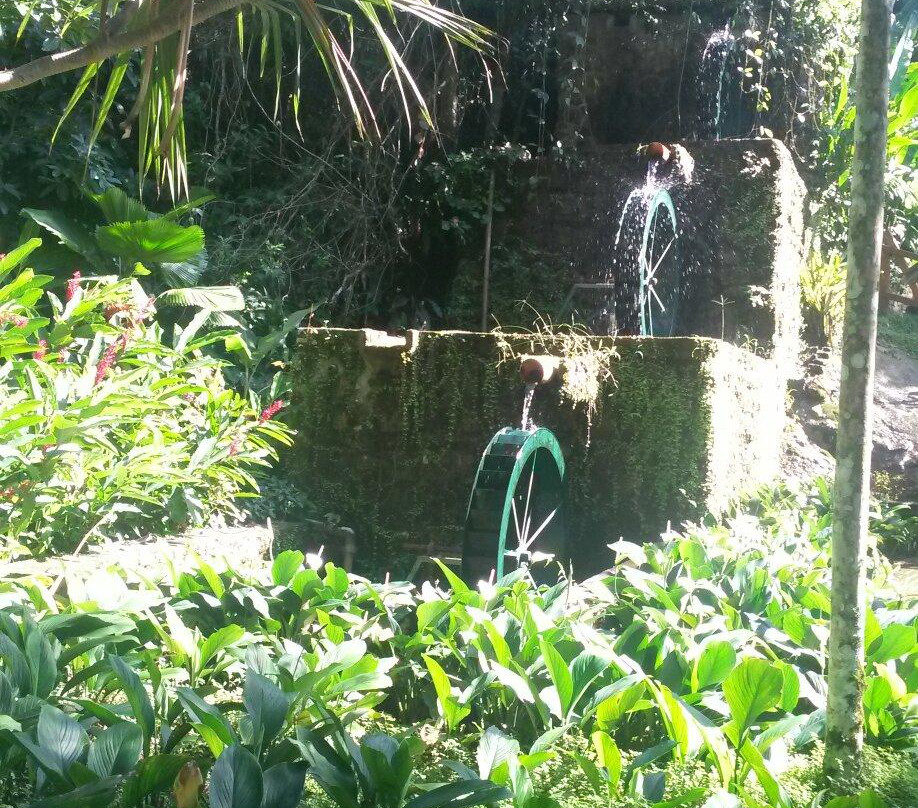 Praia de São Pedro-瓜鲁雅必去景点