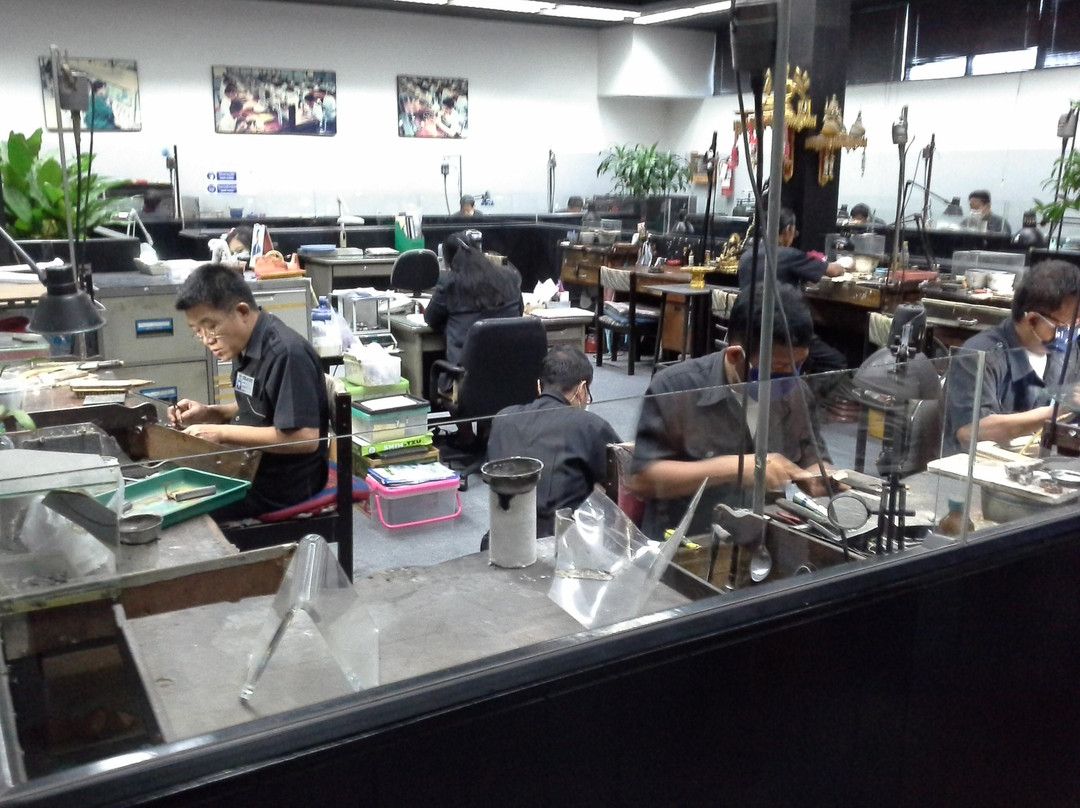 Gems Gallery Chiang Mai-山甘烹必去景点