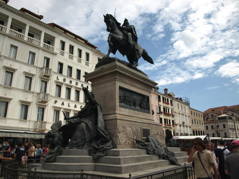 Monumento a Vittorio Emanuele II-威尼斯必去景点