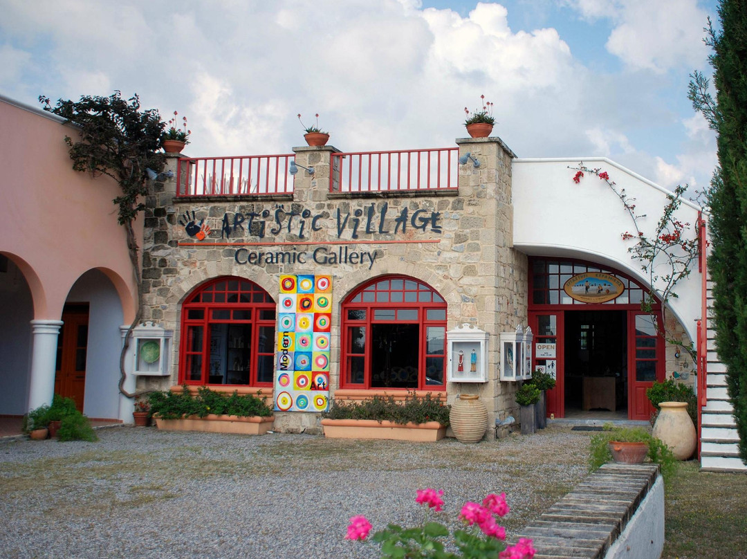 Artistic Village Contemporary Art - Art gallery & Museum of Ceramic Art-科林比亚必去景点