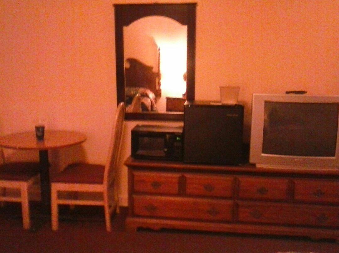 Evergreen Motel主图