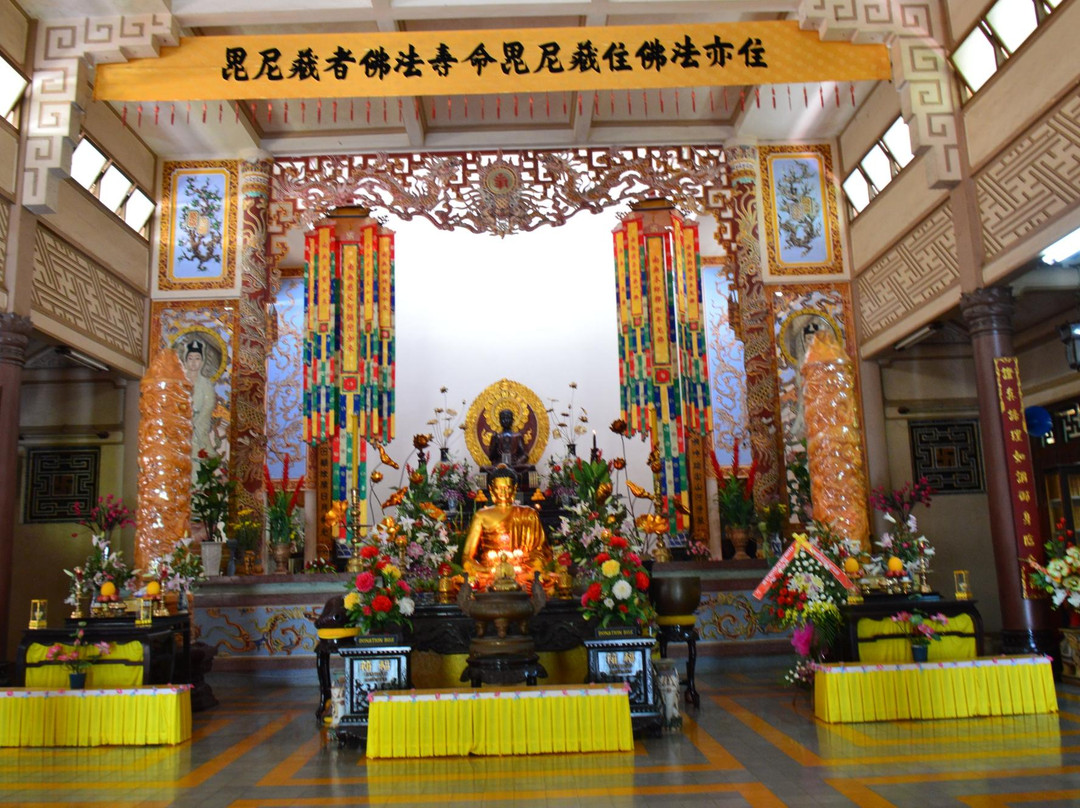 龙山寺-芽庄必去景点