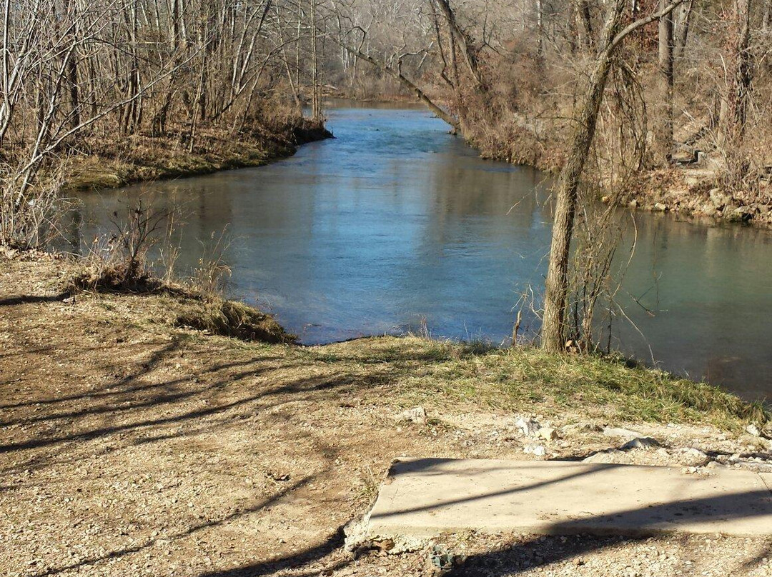 Roubidoux Creek & Spring-Waynesville必去景点