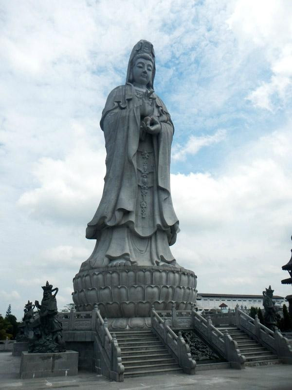 Vihara Avalokitsvara - Statue of Dewi Kwan Im-Pematangsiantar必去景点