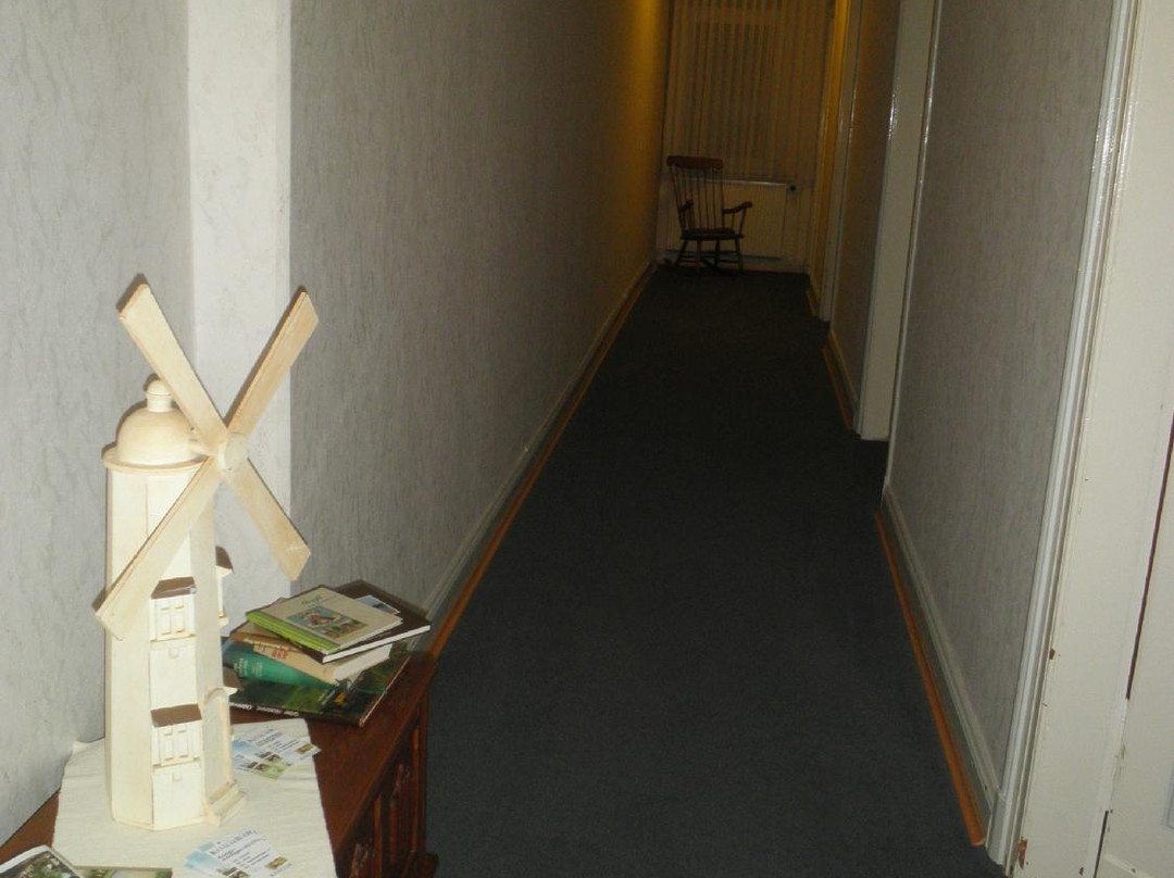 施万古德尼酒店主图