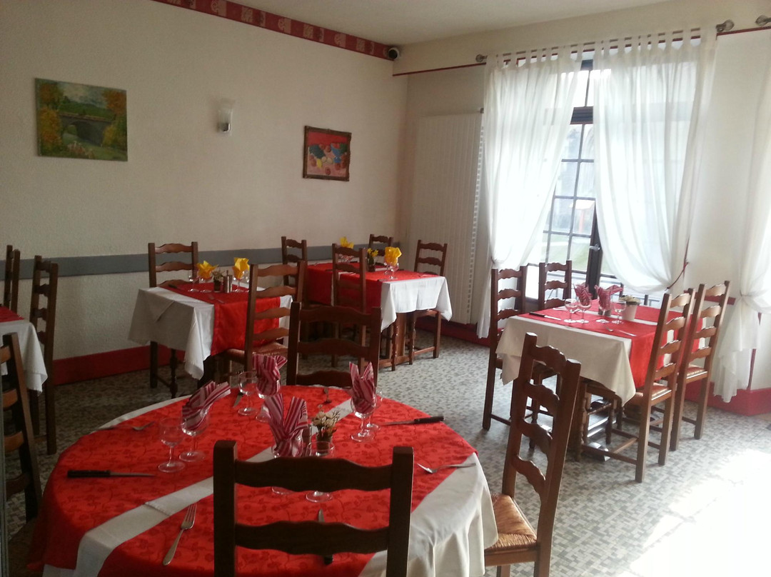 Hotel  Restaurant de la Croix Blanche主图