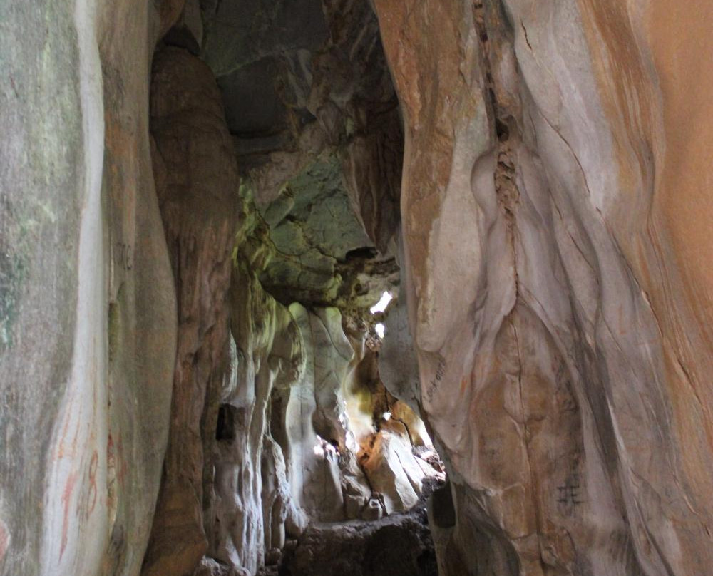 Lusi and Pha Poak Caves-旺阳必去景点