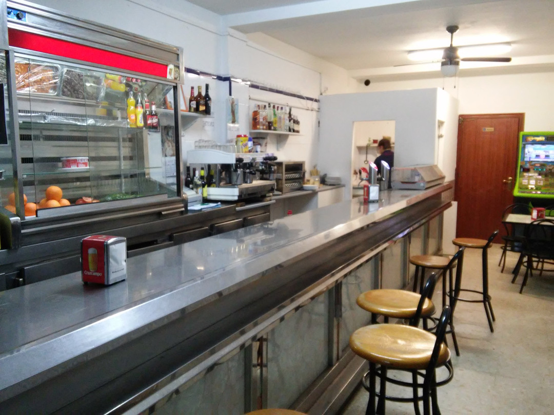 Torre de la Reina餐馆和美食-Bar los abuelos