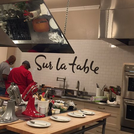 Sur La Table Cooking Class-伯明翰必去景点