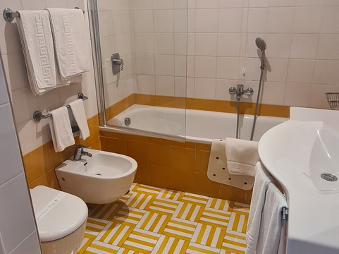 布里斯托尔酒店主图