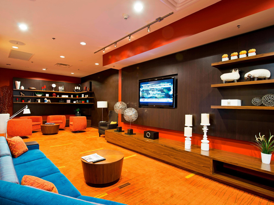 渥太华东万怡酒店主图