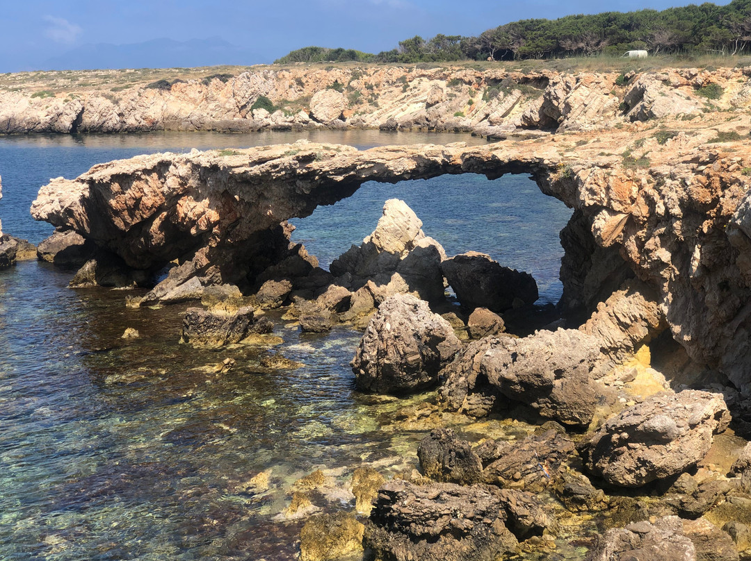 Cala Rotonda - Arco di Ulisse景点图片