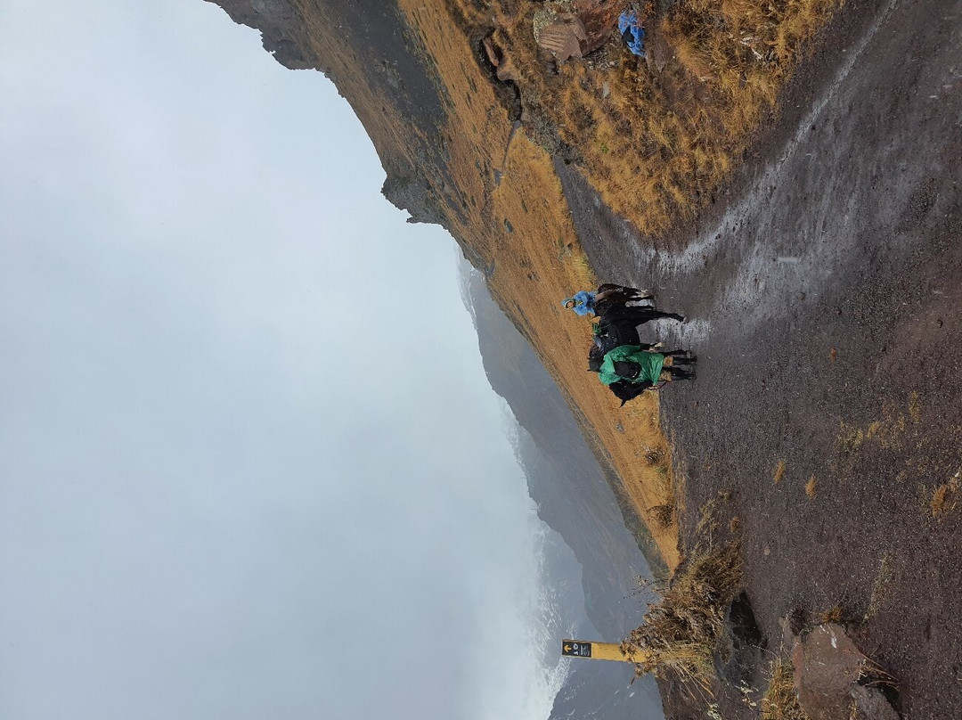 Waterfall Devichi Kosy景点图片