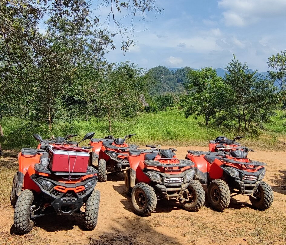 索克雨林度假村主图