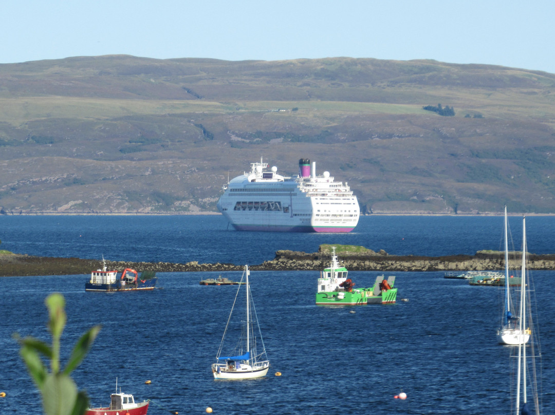 Portree Harbour景点图片