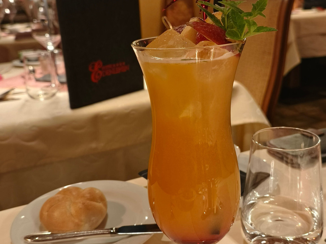 埃登勒汗酒店主图